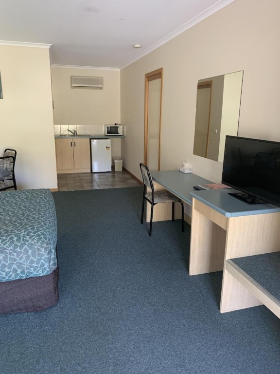 Отель Arthur Phillip Motor Inn в Каусе