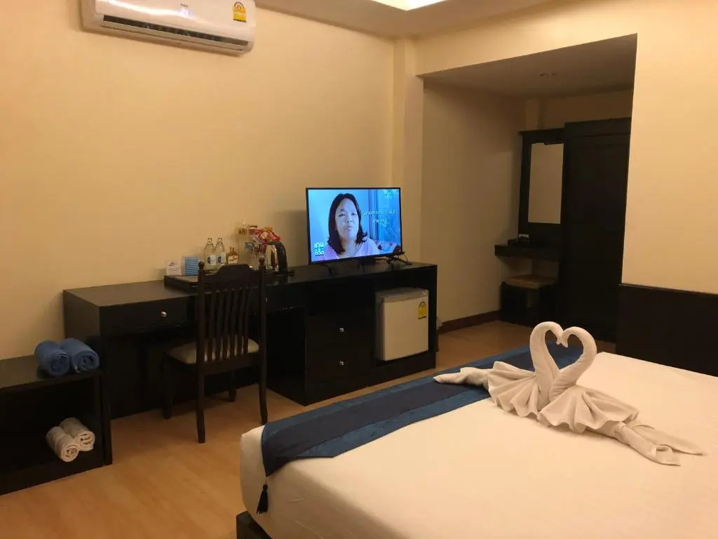 Deluxe Double room with balcony (full double bed)