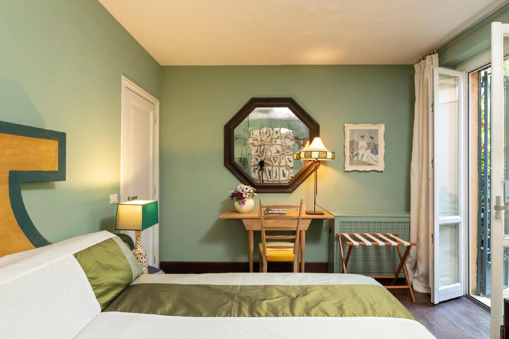 Classic room
