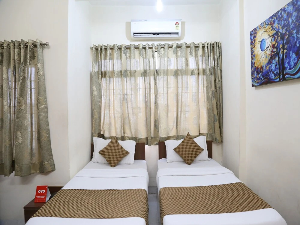 OYO 8997 Angeethi Hotel - Général