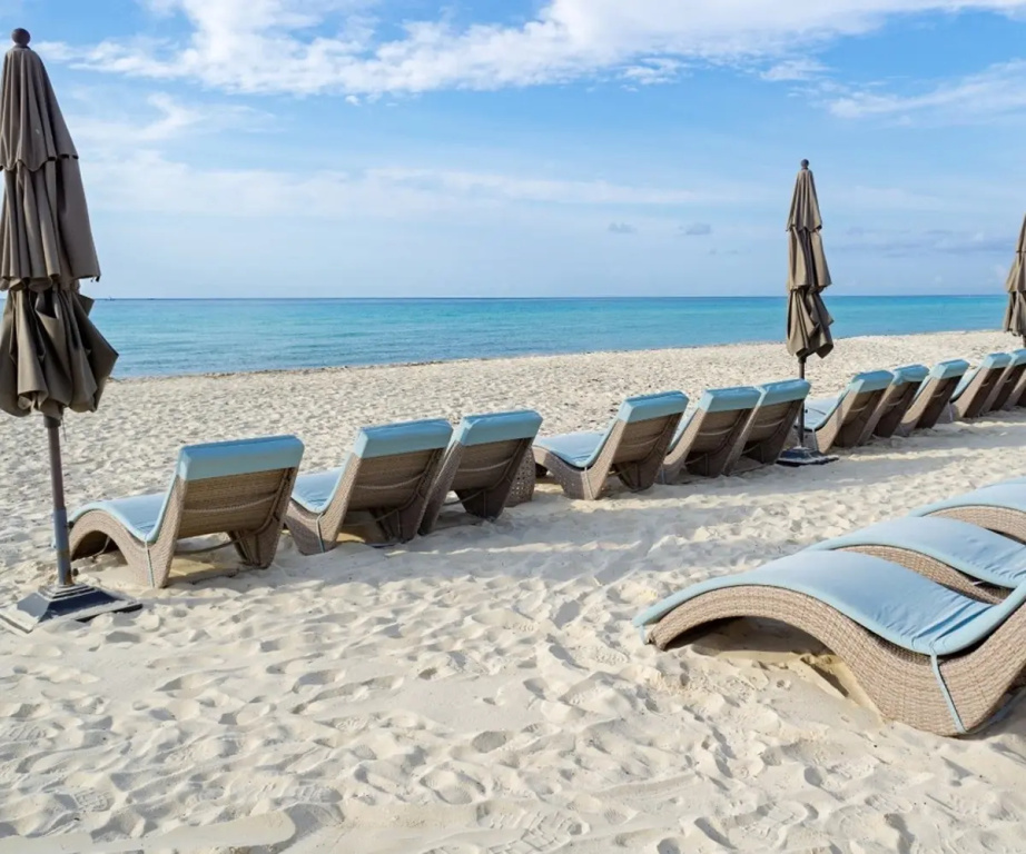 Beach & Waterfront