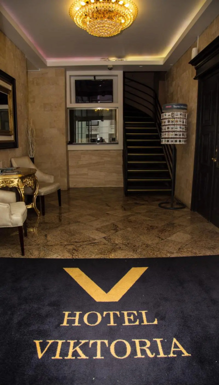Lobby & Reception