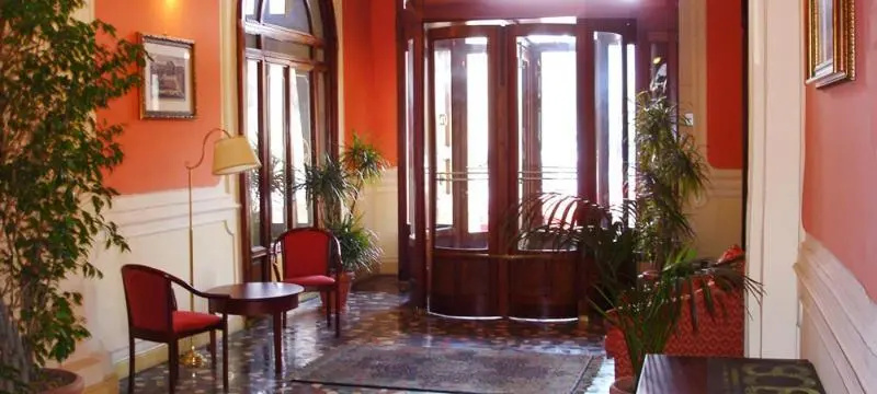 Hotel photo 11