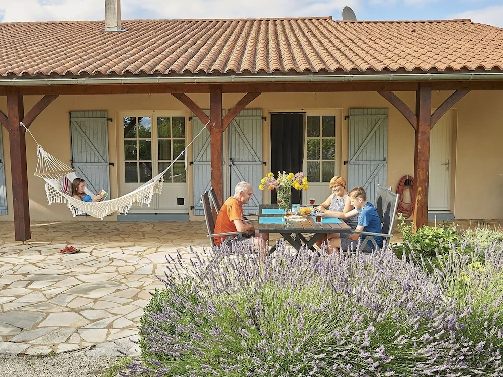 Voir la photo 3 — Bungalow in Lanzac With Panoramic Views