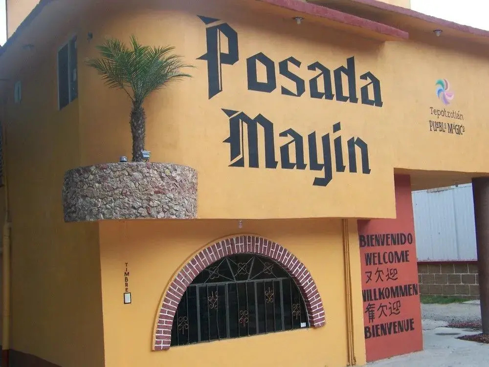 Posada Mayin - Adults only