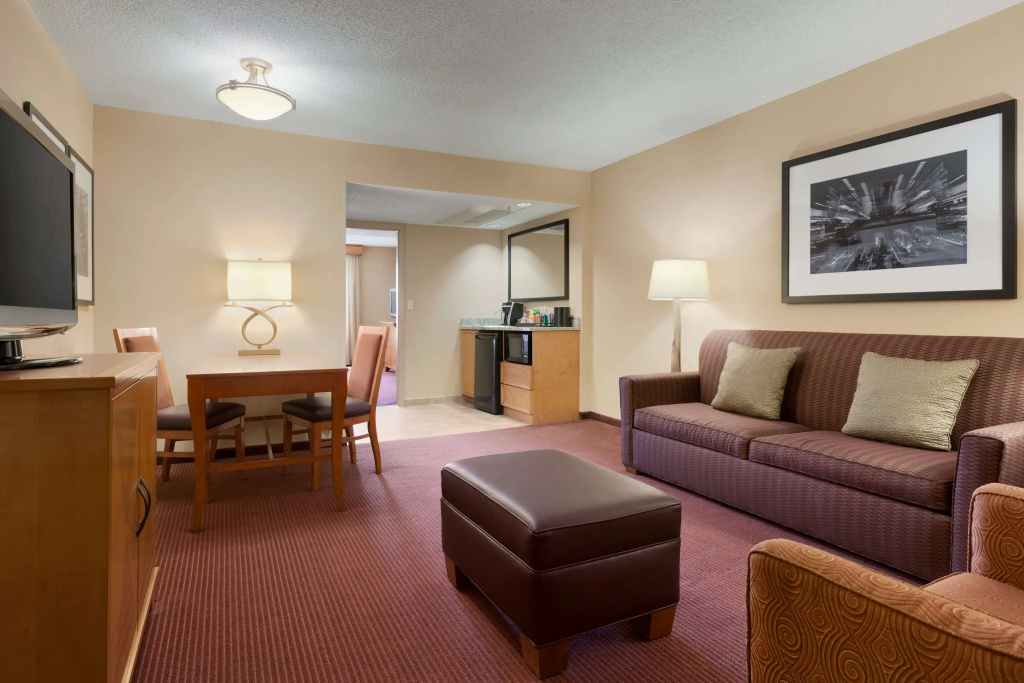 Embassy Suites by Hilton Kansas City International Airport - Général