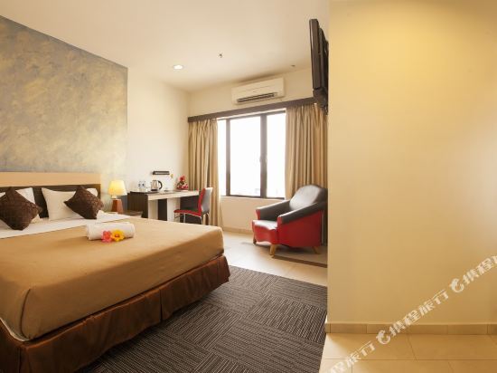 Leo Express Hotel