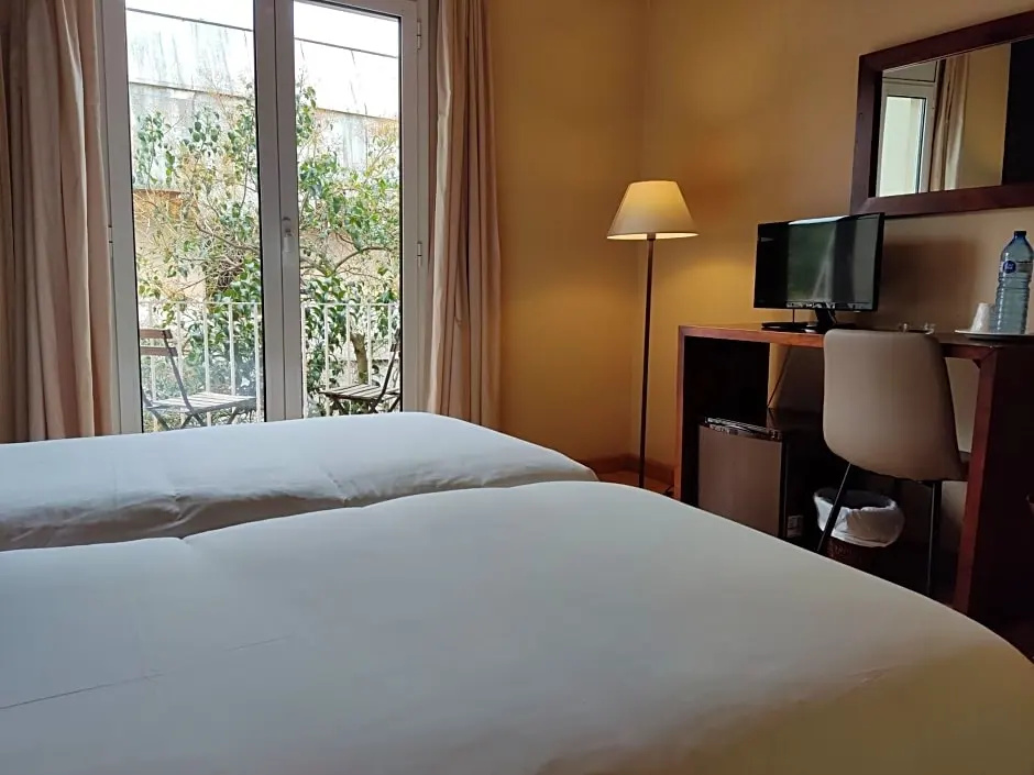 Hotel Puerta de España - Chambres