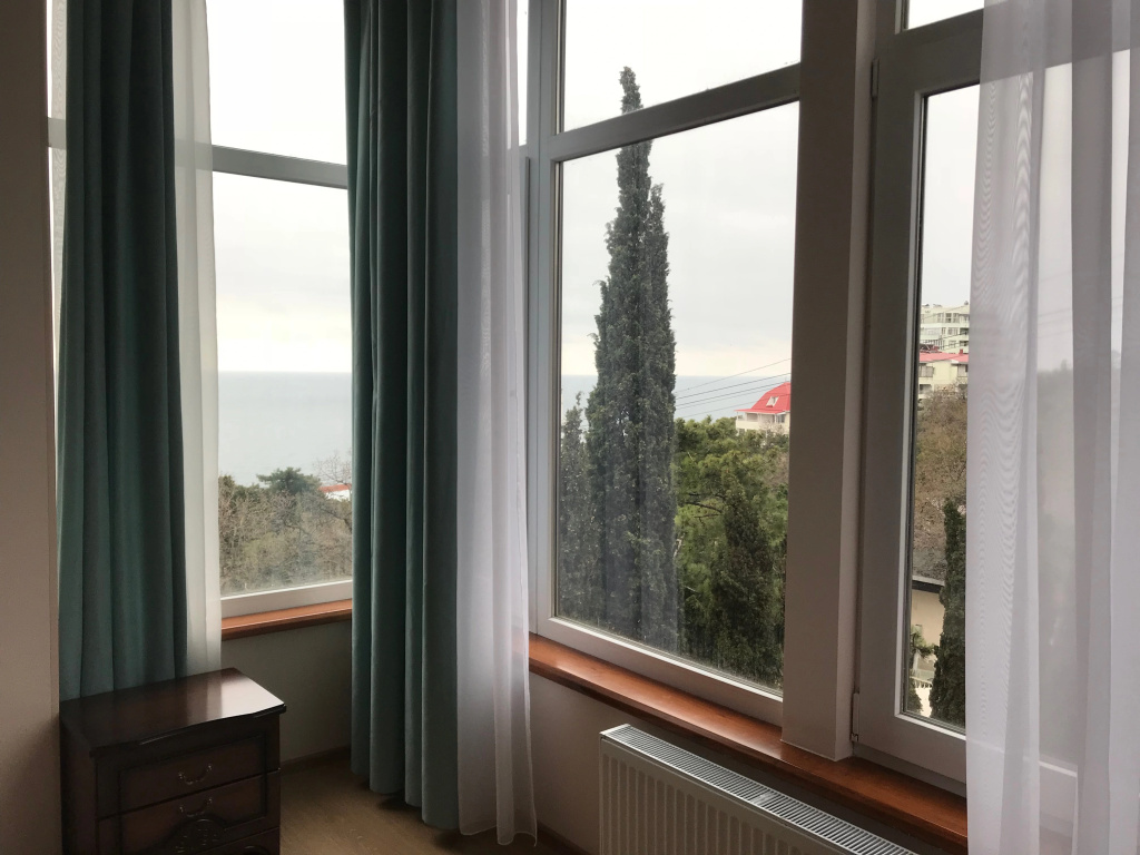 Balcony & Terrace