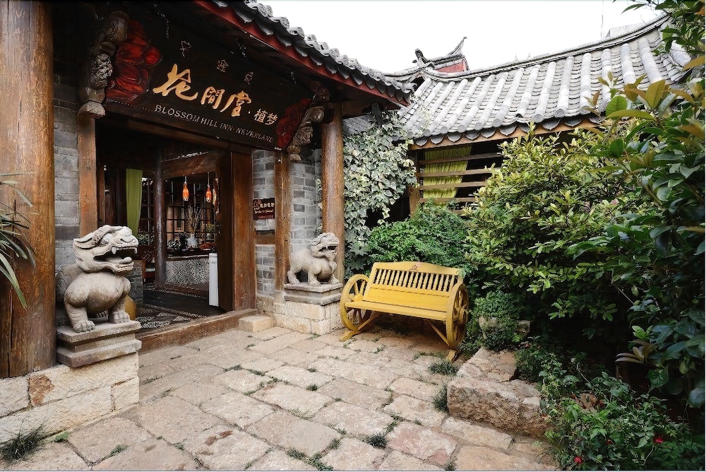 Blossom Hill Inn Lijiang Neverland in Lijiang