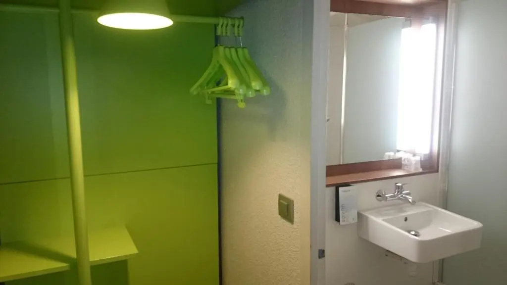 Campanile NATURE - Bayonne - Chambres