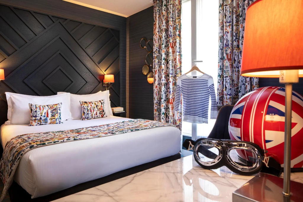 Отель Hotel Des Arts Paris Montmartre в Париже