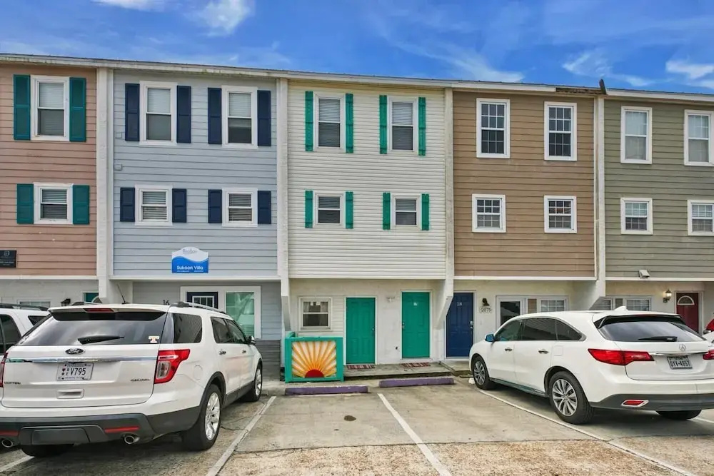 Weekender by Avantstay Gorgeous Beach Front Home w/ Ocean View
