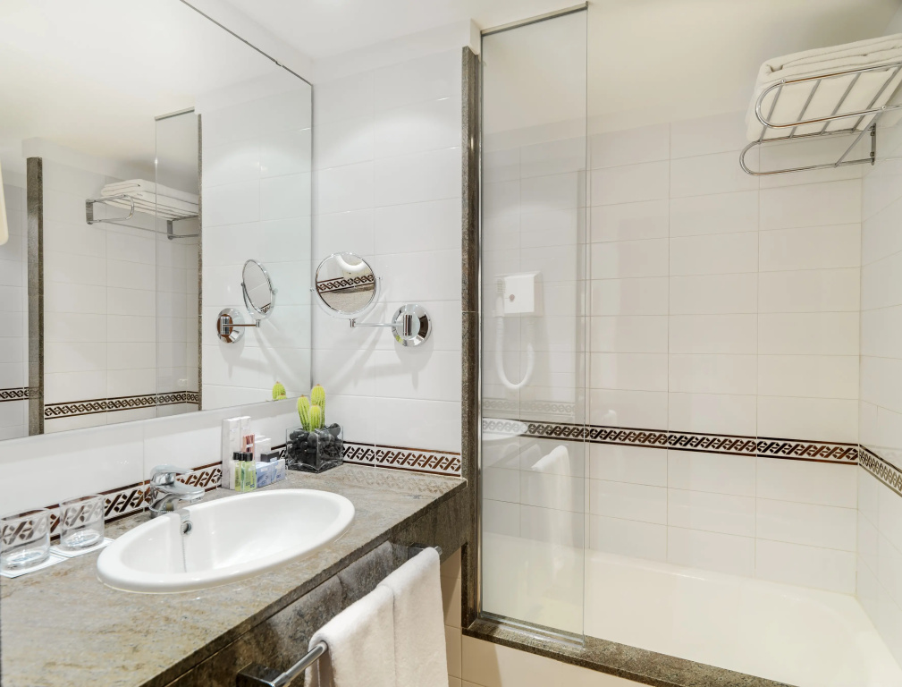 Boutique Hotel H10 Blue Mar - Adults Only - Général