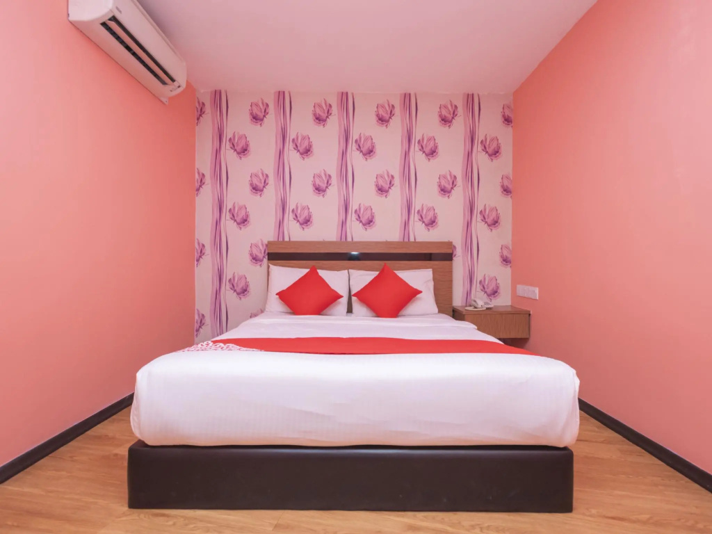 Standard Double room (full double bed)