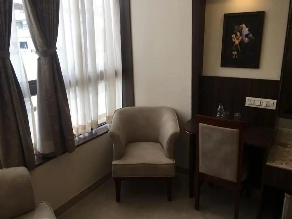 Luxury Suite