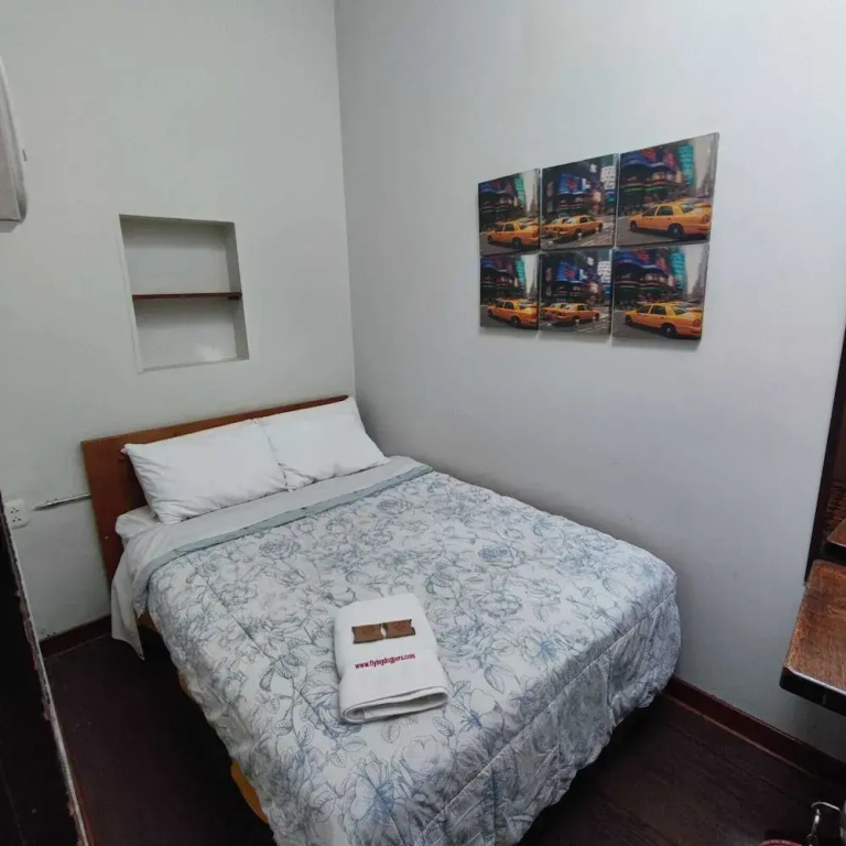 Economy room