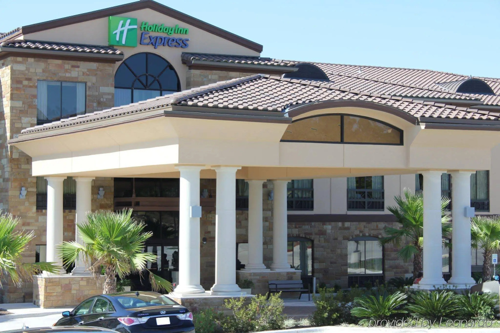 Holiday Inn Express & Suites Austin NW - Lakeway by IHG