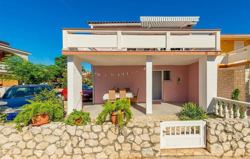 Amazing Apartment in Vir With 1 Bedrooms and Wifi