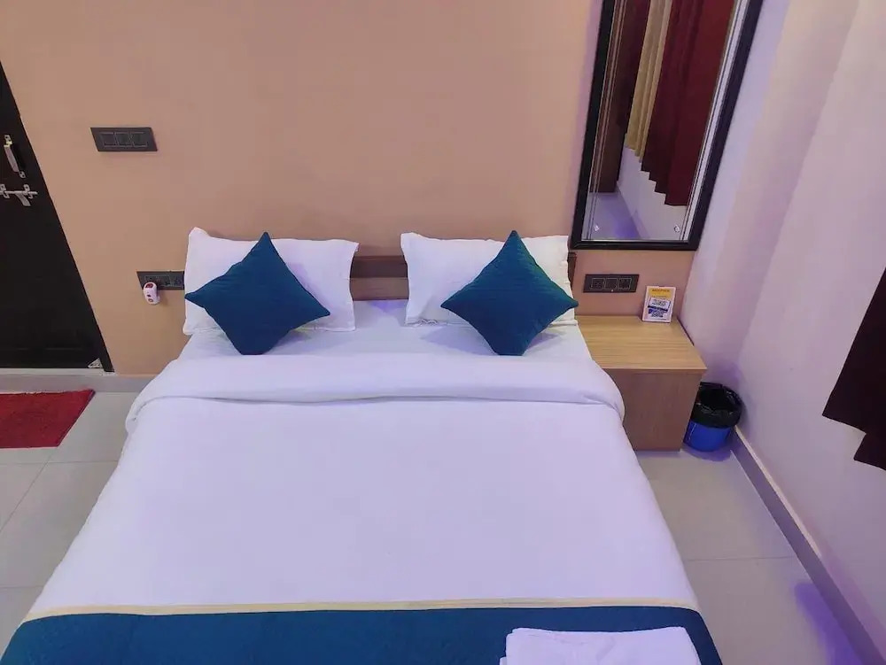 Pavitram Hotel & Banquet — фото 2