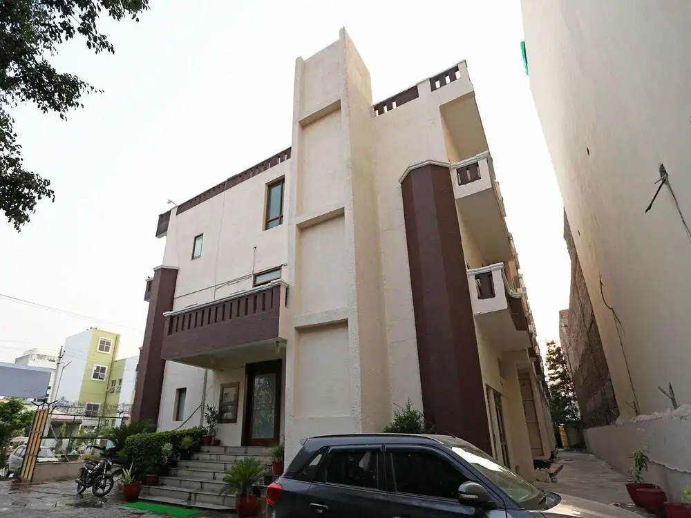 OYO 14100 Hotel D Meridien