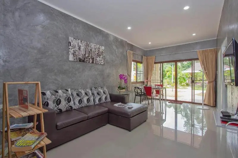 Семейный номер Standard с балконом в Maikhao Home Garden Bungalow