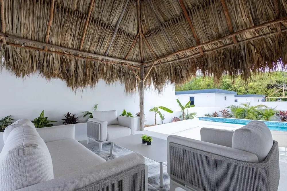 NEW Tropical Getaway With BBQ Pool