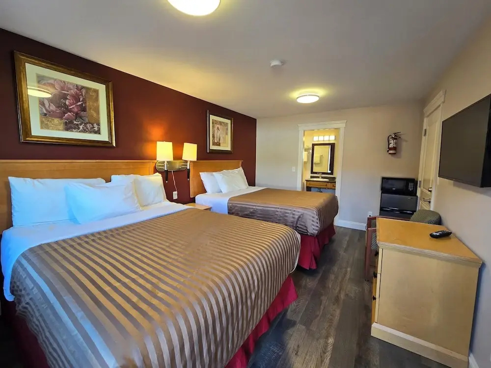Quadruple Suite