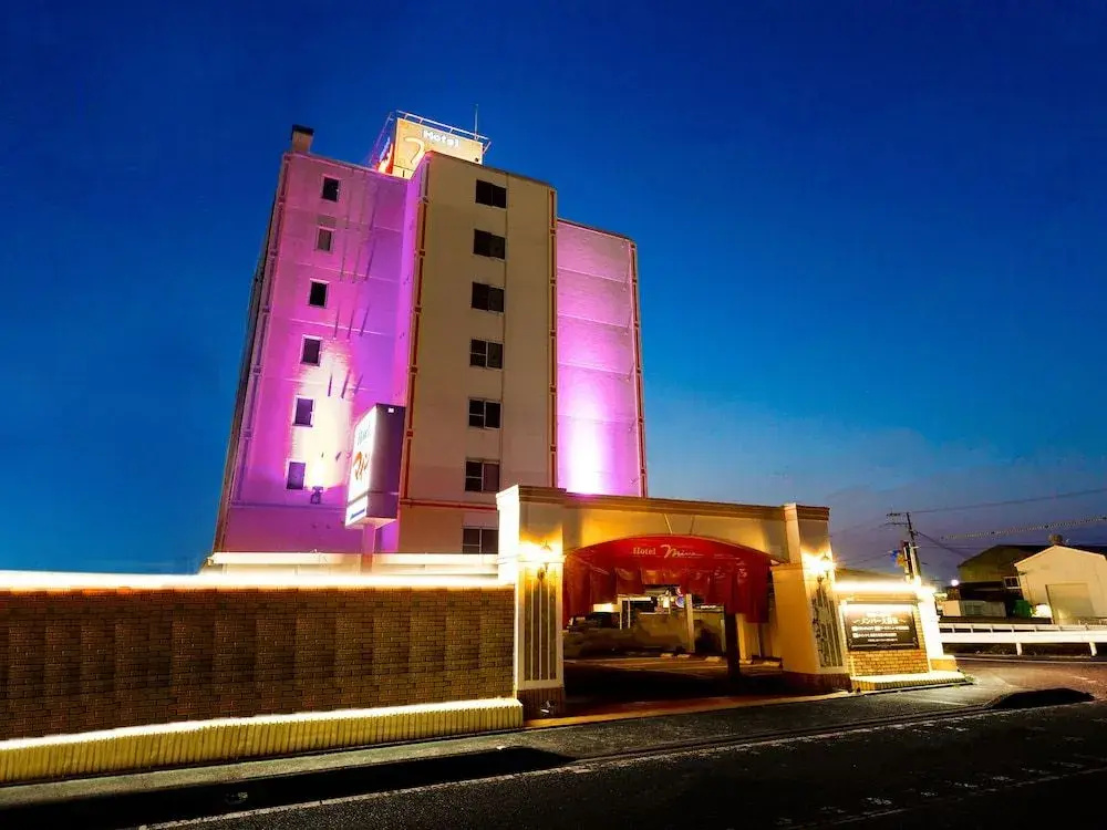 Hotel Mine - Adults Only