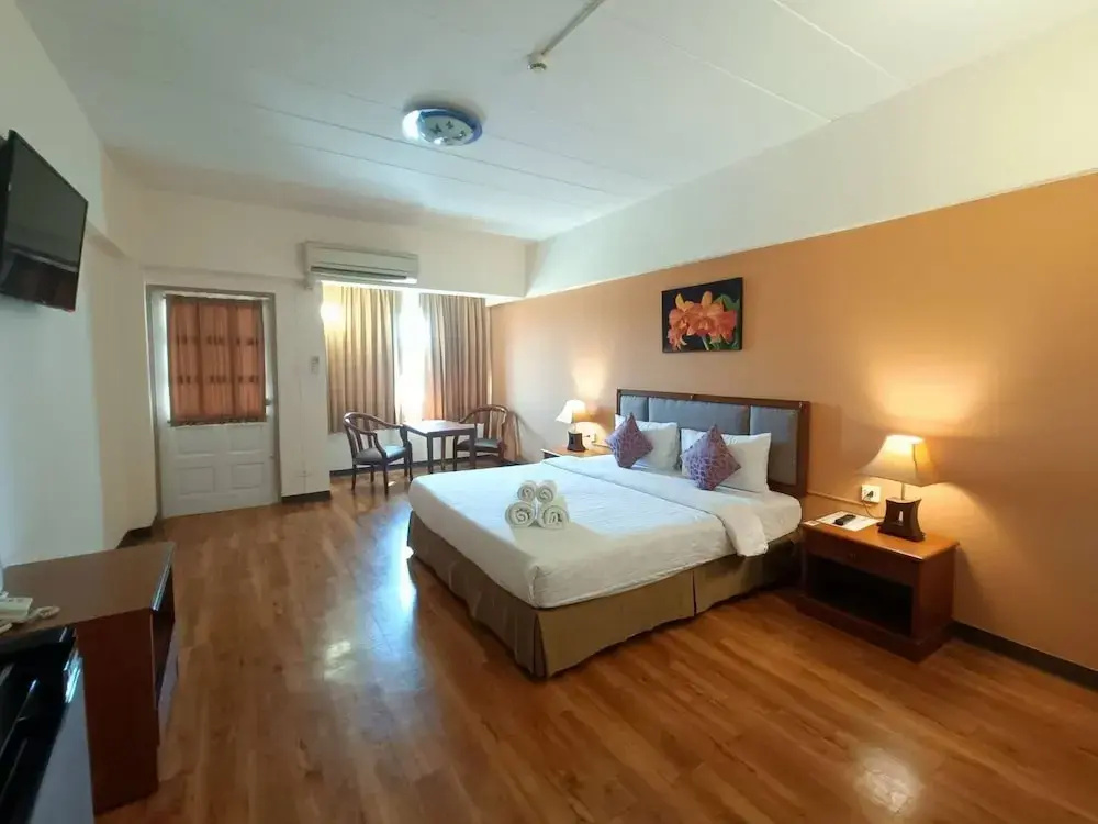 Standard Double room (full double bed)