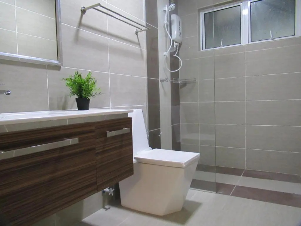 3 Bedrooms Apartment with garden view