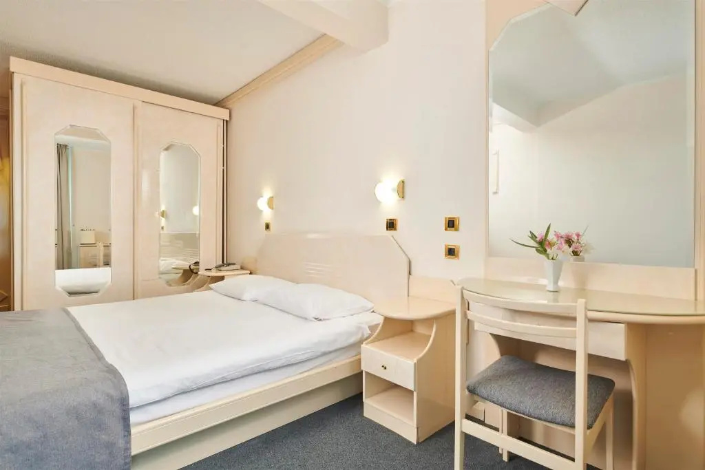 Hotel Gran Vista Plava Laguna - Chambres