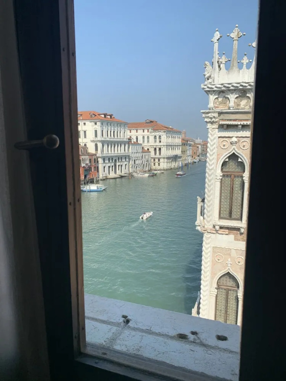 Deluxe Double room with canal view (full double bed)