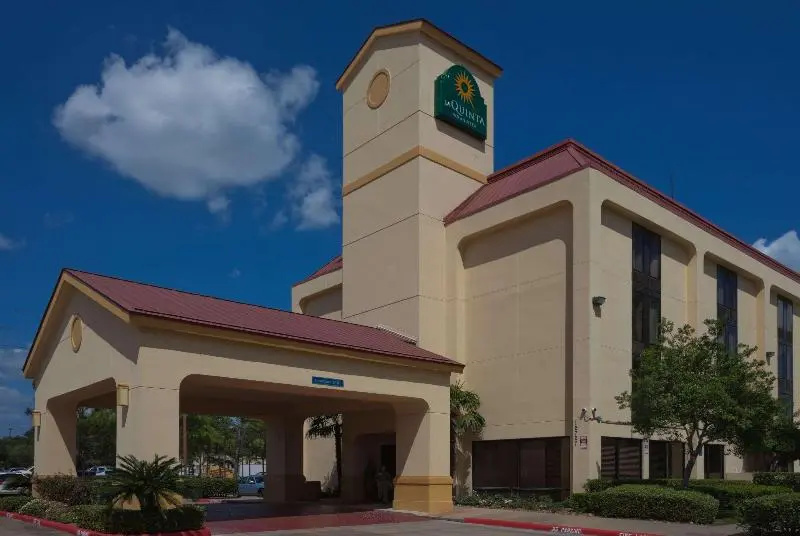 La Quinta Inn & Suites by Wyndham Houston Stafford Sugarland - Chambres