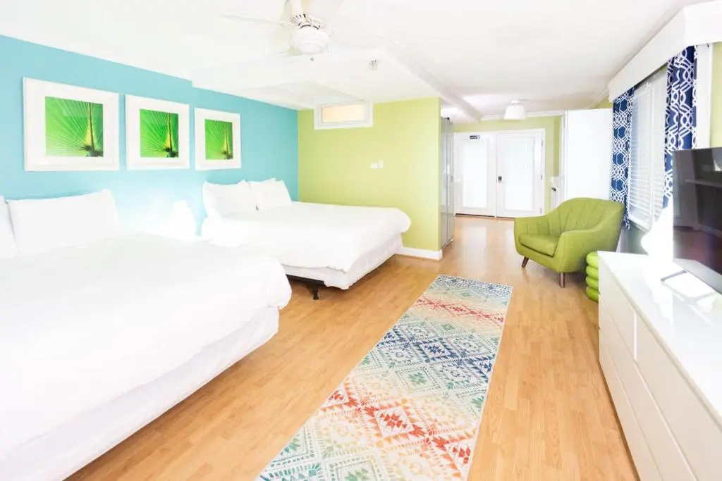 Standard Quadruple room with balcony