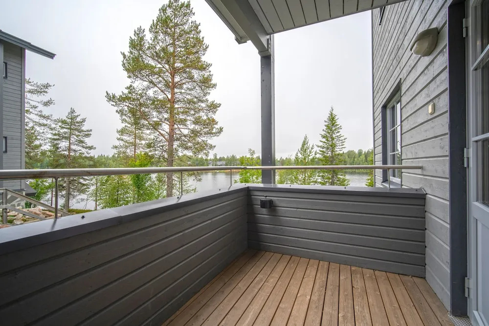 Balcony & Terrace