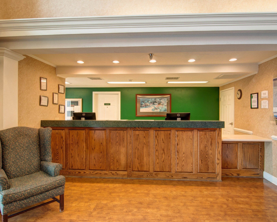 Lobby & Reception