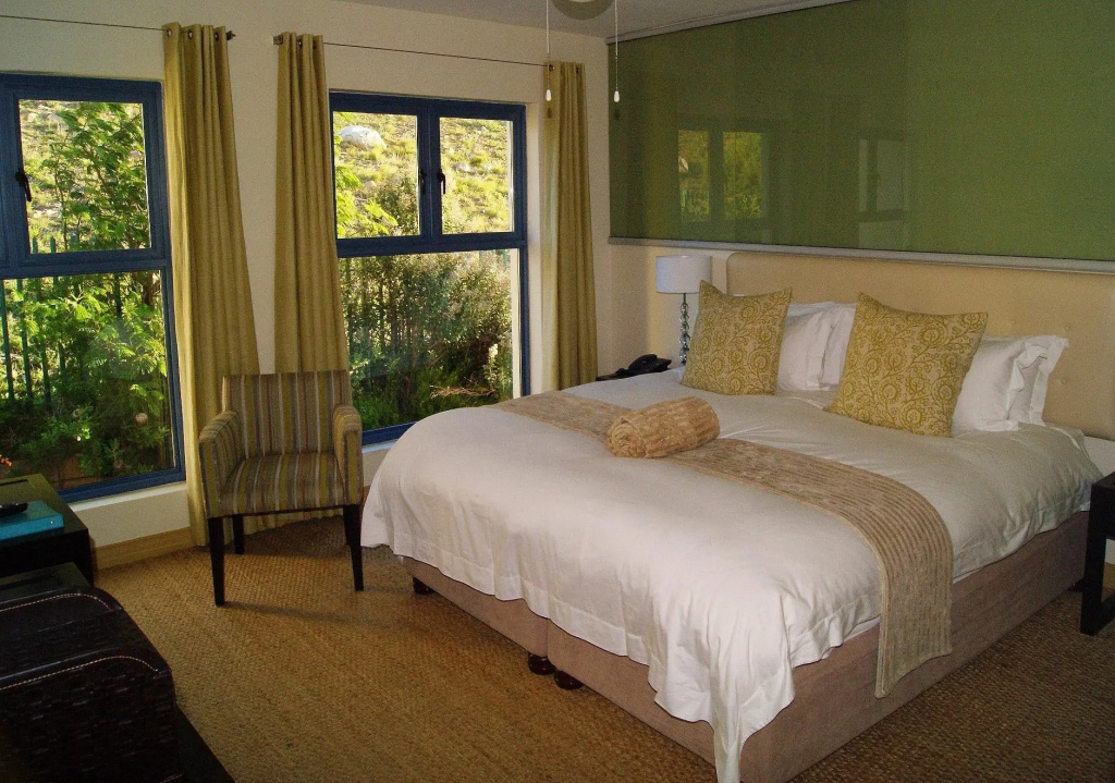 Standard room with sunset view