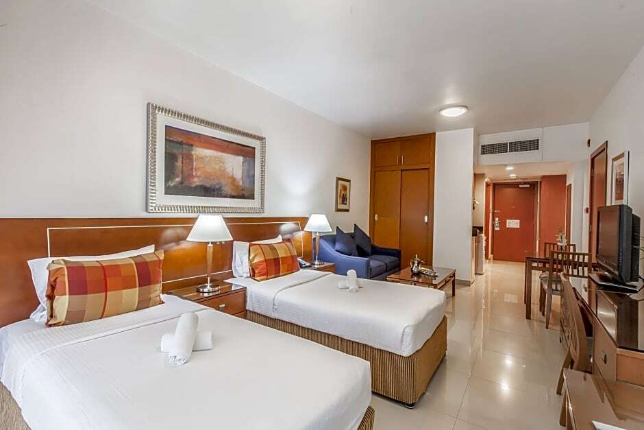 Golden Sands Hotel Apartments