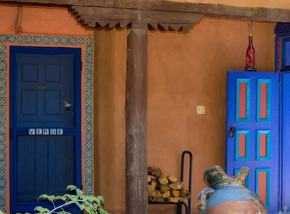 Adobe & Pines Inn