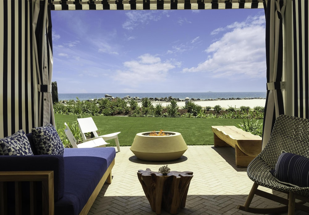 Cabana Hearing Accessible Double room beachfront (full double bed)