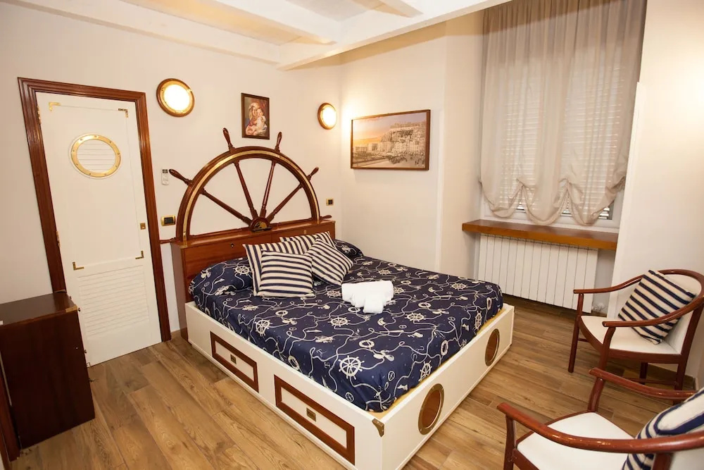 Economy room