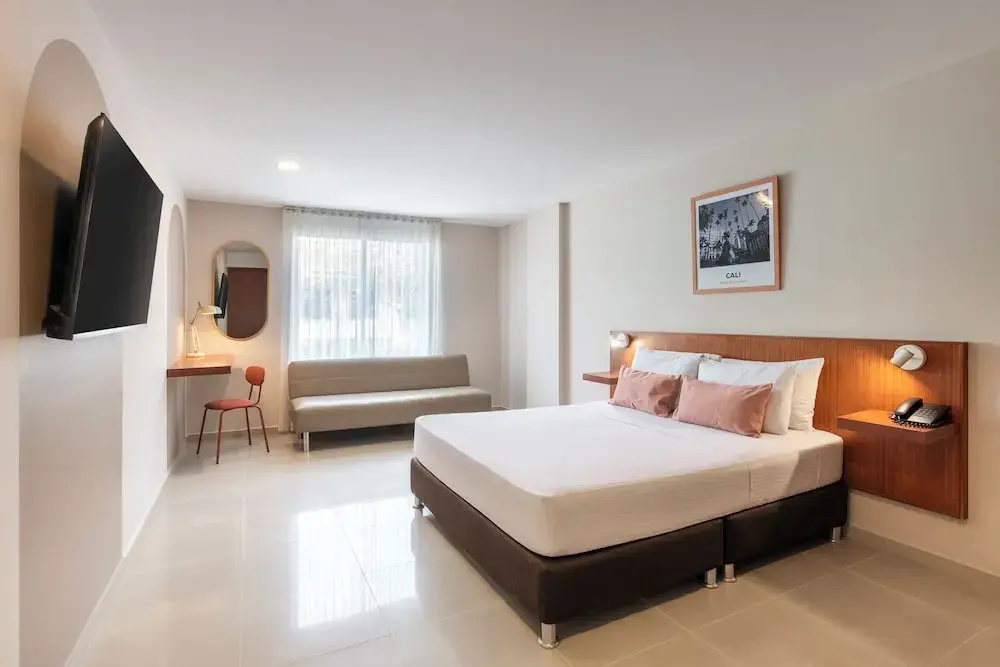 Superior Double room with balcony (full double bed)