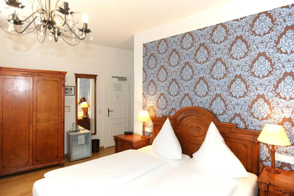 Economy Double room (full double bed)