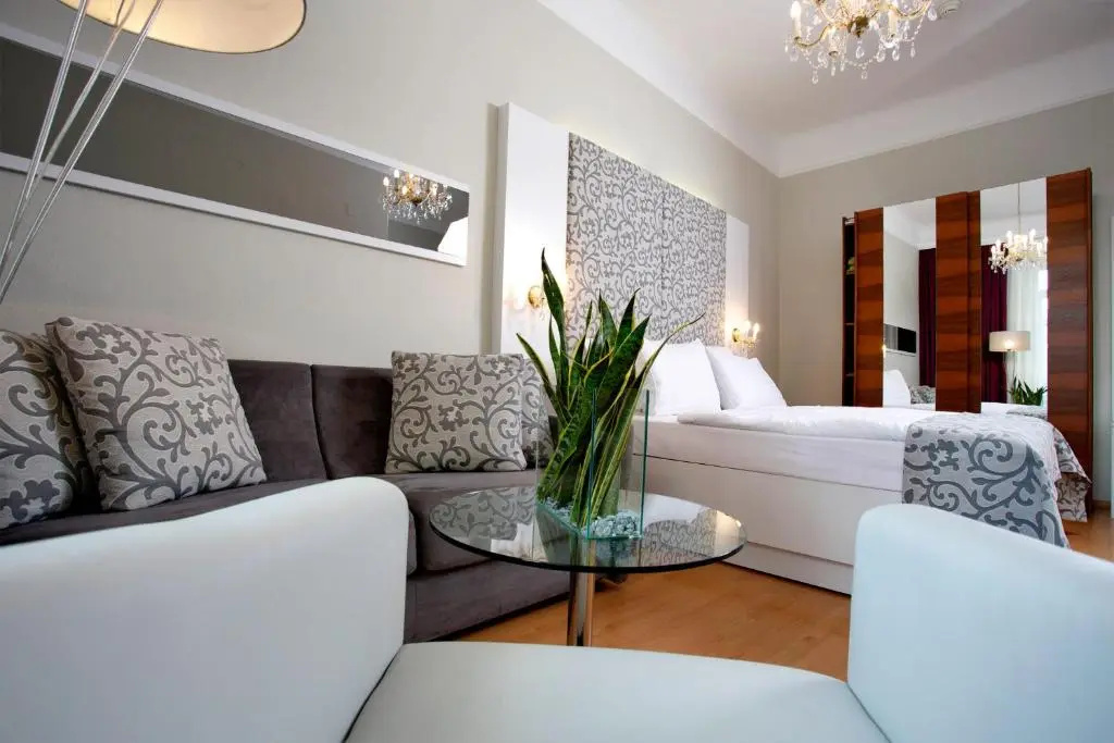 Superior Double room (full double bed)