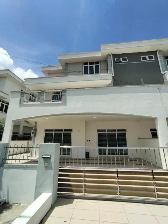 SWEET DREAM HOME 20PAX 3-Storey 5R5B SITIAWAN