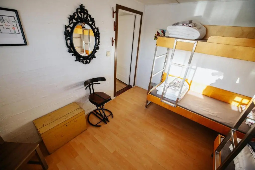 Economy room