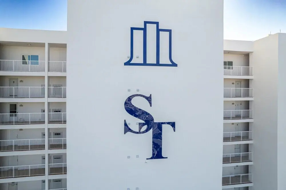 Shoreline Towers 2082 2 Bedroom Condo