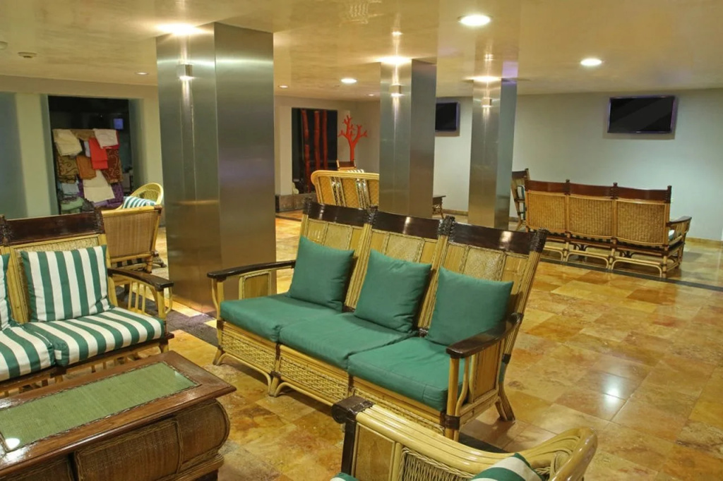 Hotel photo 12