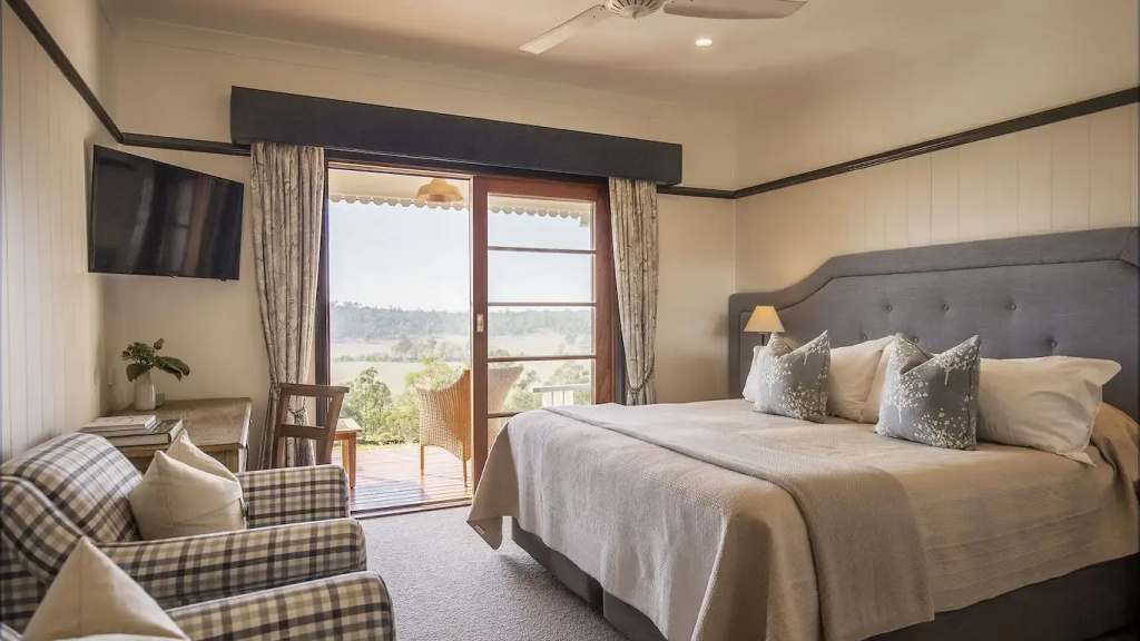 Standard room with view